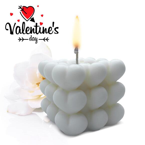 WHITE GARDENIA Heart Shaped Soy Wax Candle - 5.5 oz - Picture 1 of 5